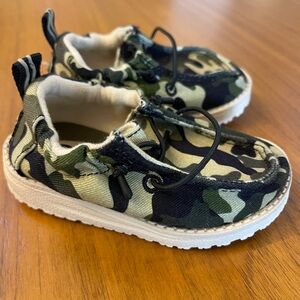 Hey Dude Wally Baby/Toddler Slip-On Shoes Camo C3 Camouflage